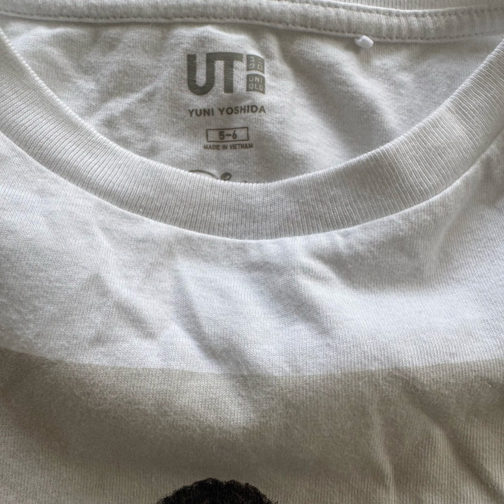 Uniqlo artist collab Mickey Graphic T-Shirt - Picture 2 of 4